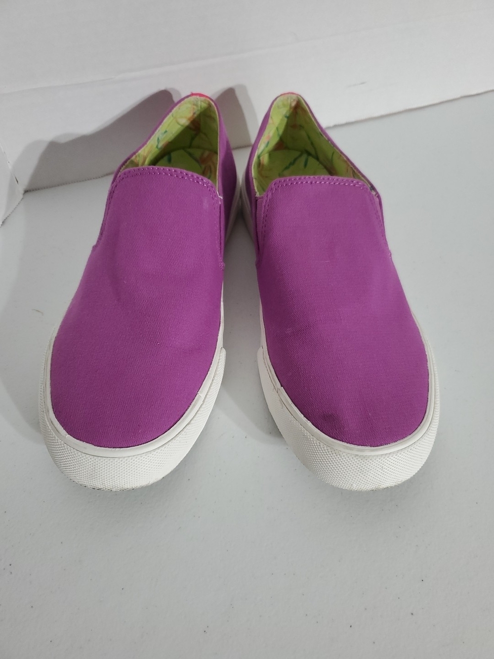 Vionic Women's 8.5 Slip-On Canvas Sneakers in Purple